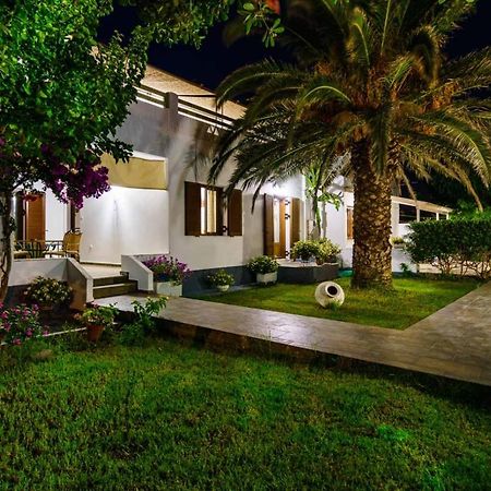 Irini Studios Skyros Exterior photo